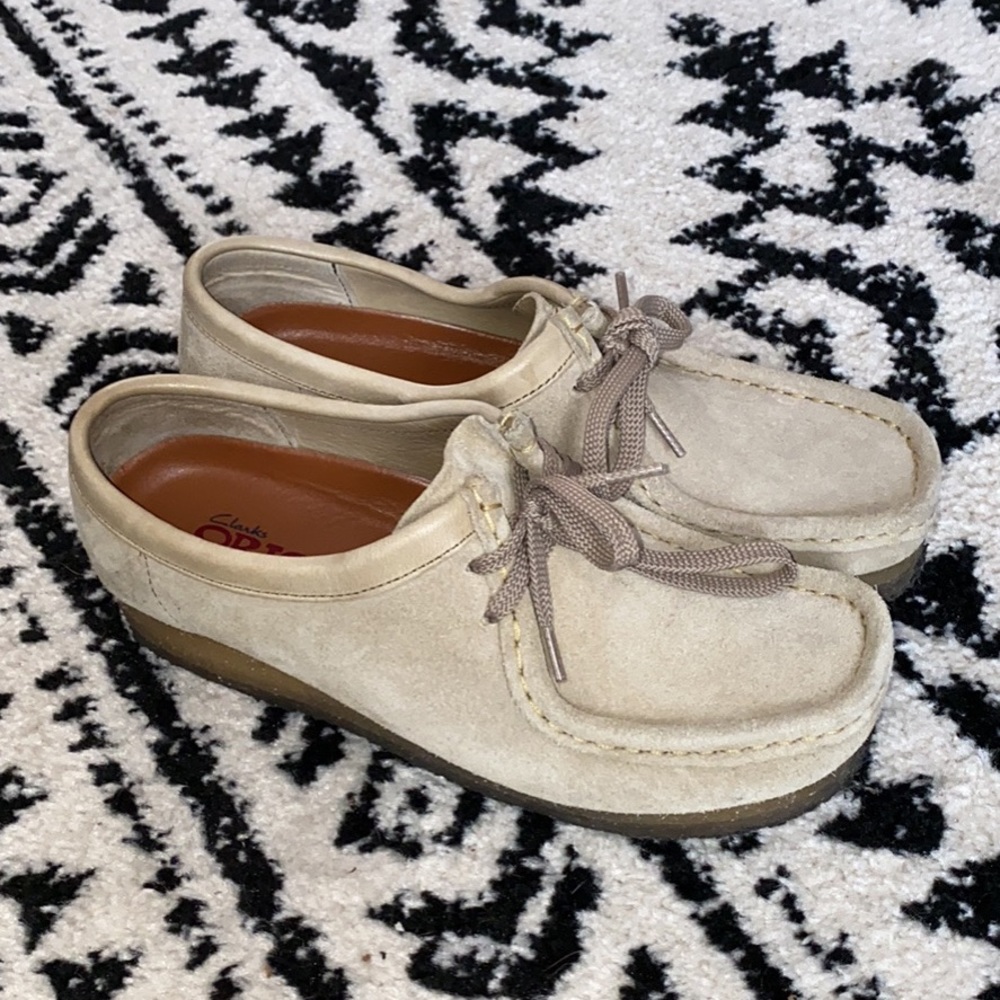 Women’s Clark Wallabees
